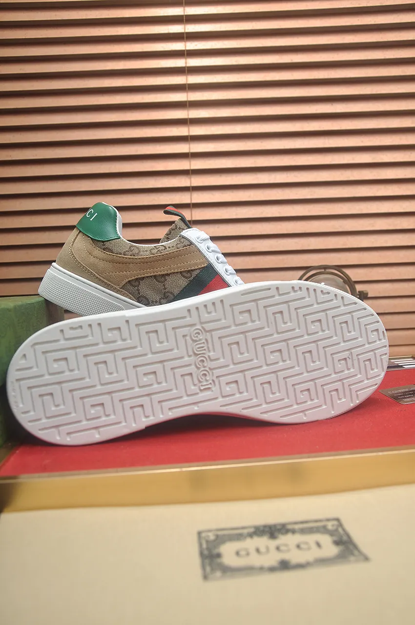 Men's men's shoes💰440💶[GUCCI] official website 1:1 men's sports shoes are now on the market. They are made of original fabric + water-dyed sheepskin lining, plus the official website original 1:1 comfortable outsole. Fashionable and versatile, super comfortable and breathable. Standard shoe size 38/45 (custom-made size 45 is non-refundable)